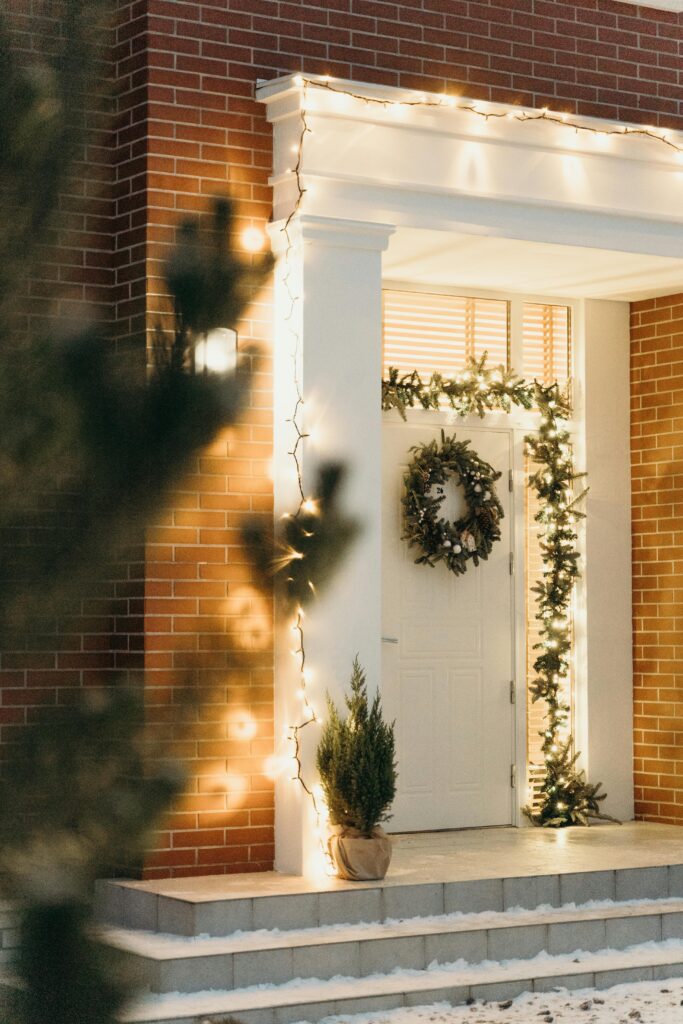Front Porch - Christmas Decoration Ideas